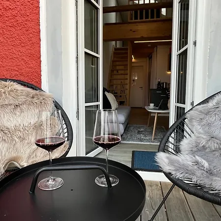 Beyond Staying * Passavia