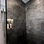 Voll Ausgestattete - Self Check-in - Küche-parkplatz - Beyond Staying Apartamento