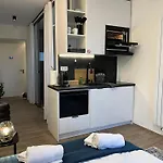 Voll Ausgestattete - Self Check-in - Küche-parkplatz - Beyond Staying Apartamento *
