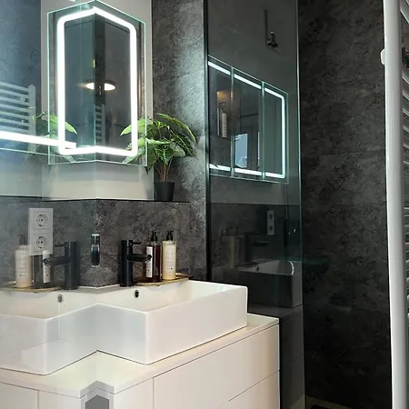Beyond Staying Apartment *