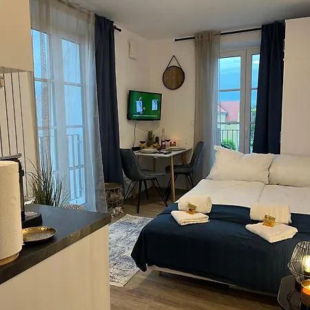 Voll Ausgestattete - Self Check-in - Kueche-parkplatz - Beyond Staying Apartamento
