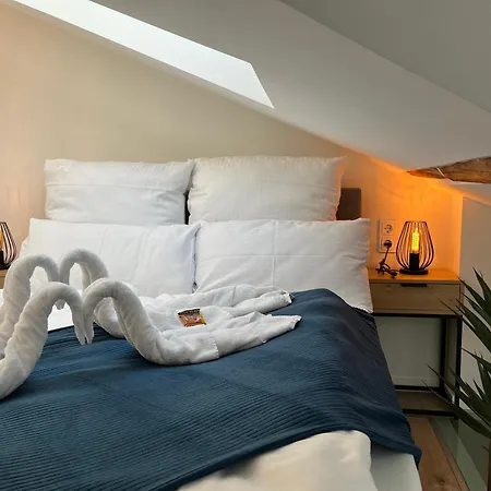 Apartamento Voll Ausgestattete - Self Check-in - Kueche-parkplatz - Beyond Staying *