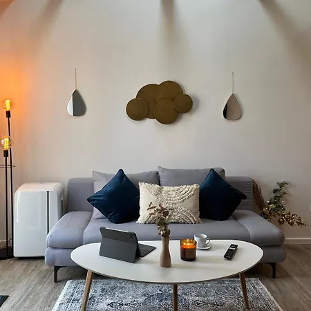 Apartment Beyond Staying *